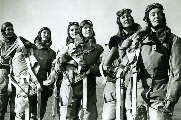 Ata Lady Pilot Joy Lofthouse And The Spitfire Girls Essential Surrey And Sw London
